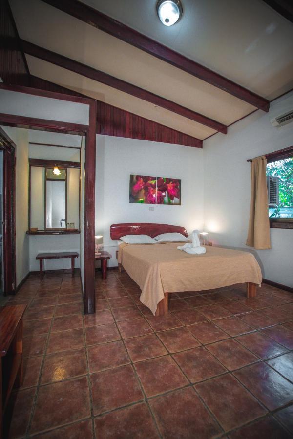 Hotel El Jardin Montezuma Exterior photo